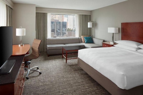 Marriott Downtown at CF Toronto Eaton Centre image 15